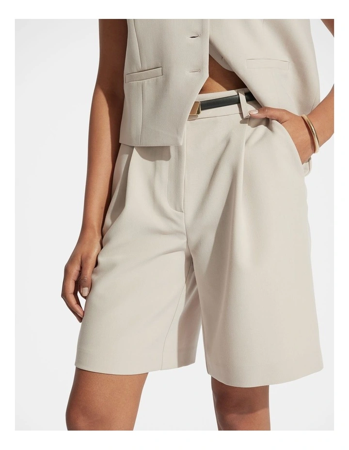 Zali Longline Short in Beige image 3