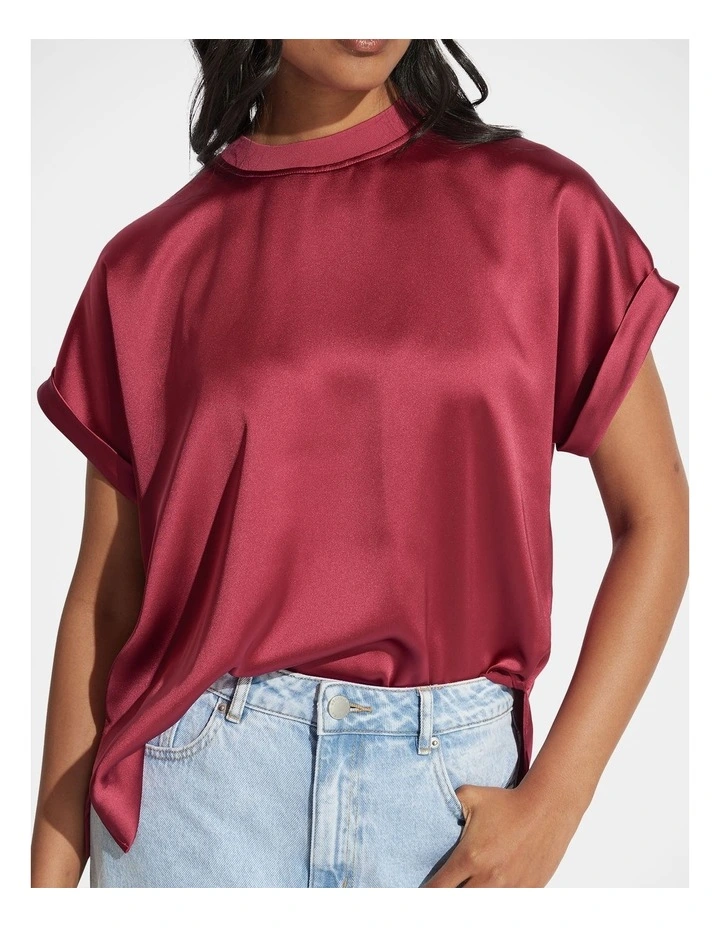 AnnMaree Satin Tee in Pink image 3