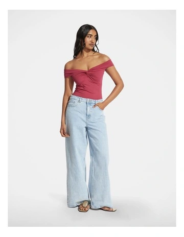 Amy Off Shoulder Twist Top in Pink
