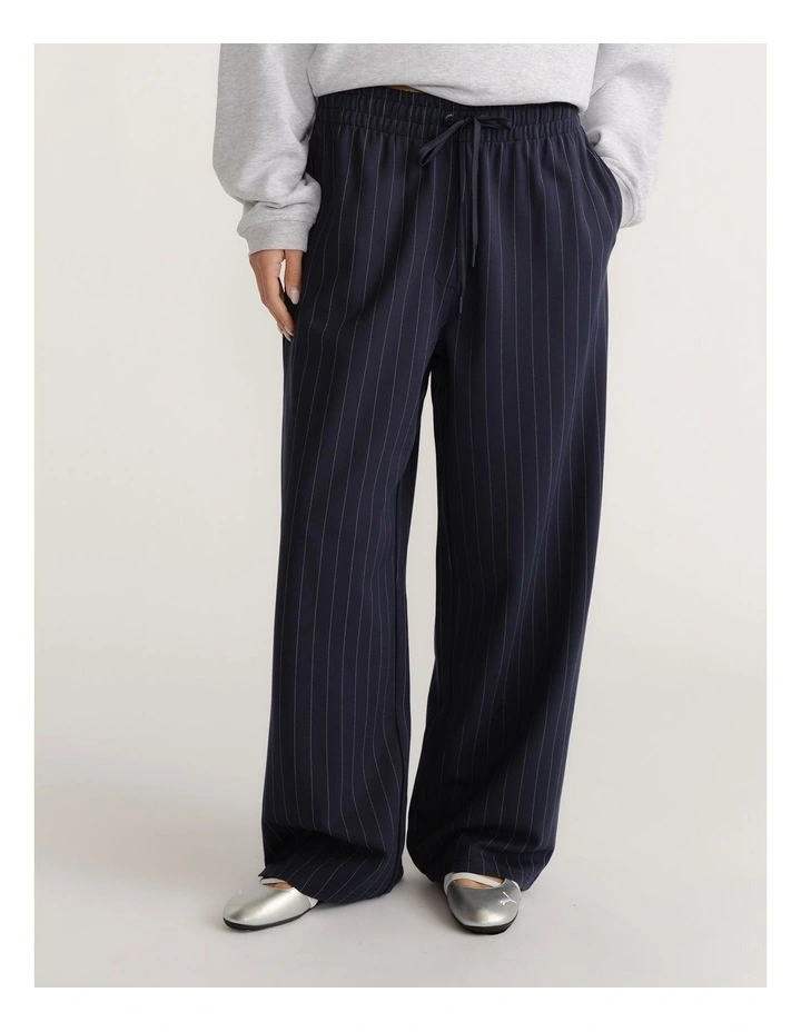 D-Luxe Pinstripe Pant in Navy image 3