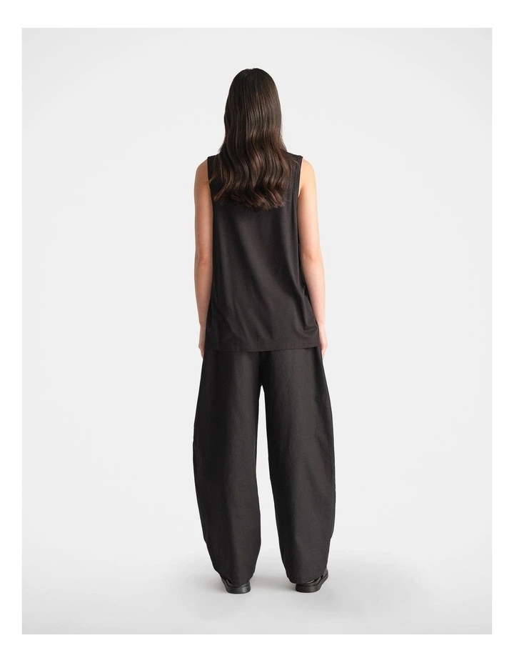 D-Luxe Boyfriend Tank in Black image 2