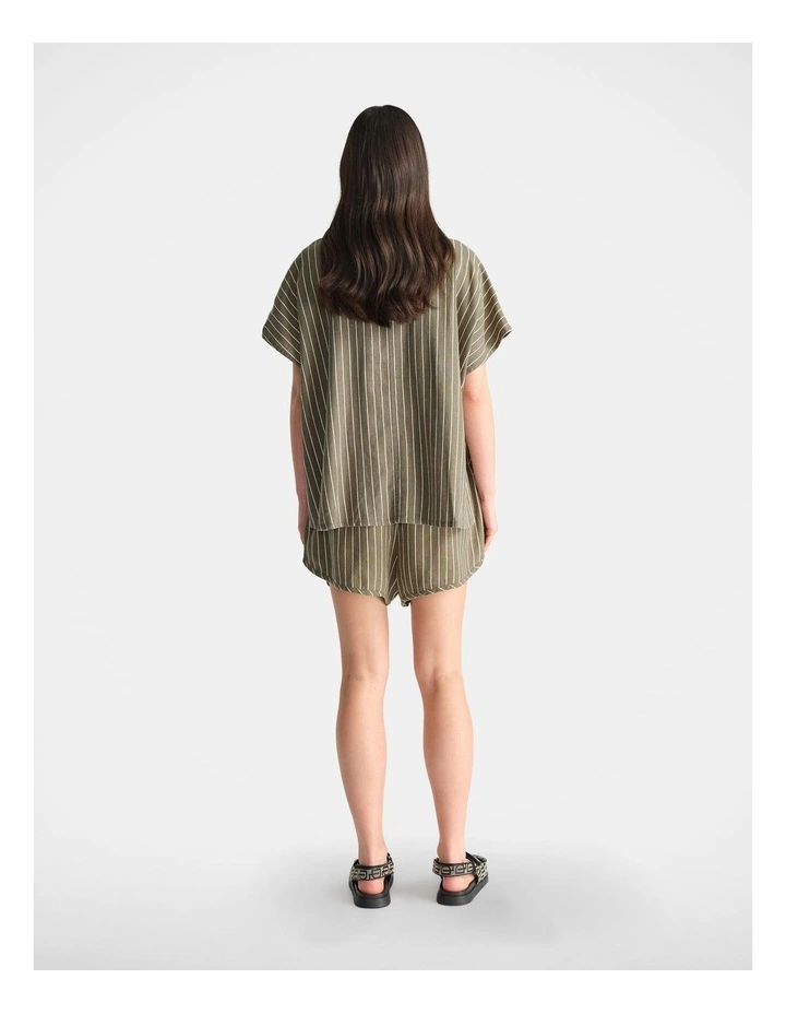 D-Luxe Linen Blend Boxy Shirt in Green in Multi image 2