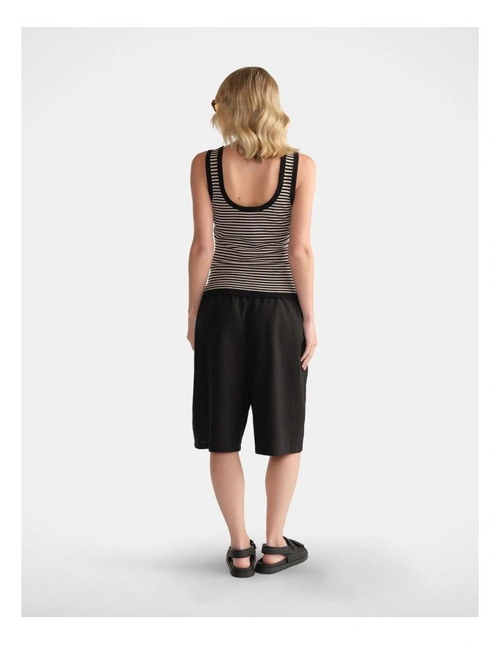 D-Luxe Linen Blend Bermuda in Black image 2