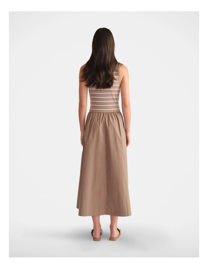 D-Luxe Rib Spliced Midi Dress in Beige image 2