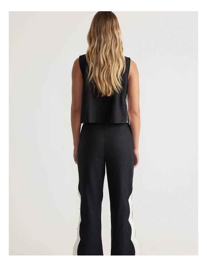 Tess Scallop Top in Black image 2