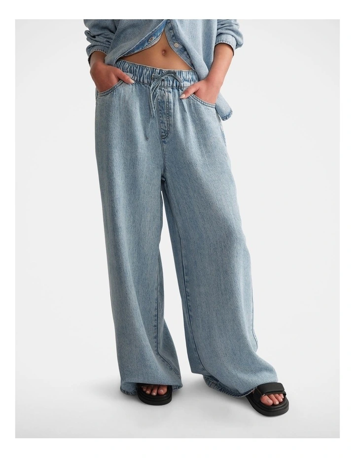 D-Luxe Fluid Denim Jeans in Blue image 3