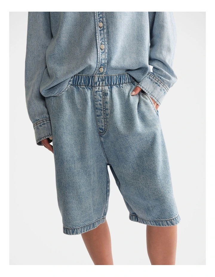 D-Luxe Fluid Denim Short in Blue image 3