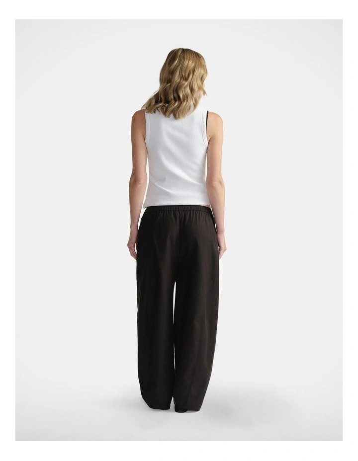 D-Luxe Barrel Twill Pant in Black image 2