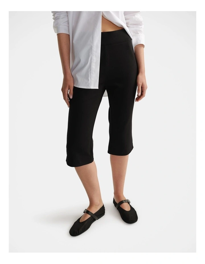 D-Luxe Capri Pant in Black image 3