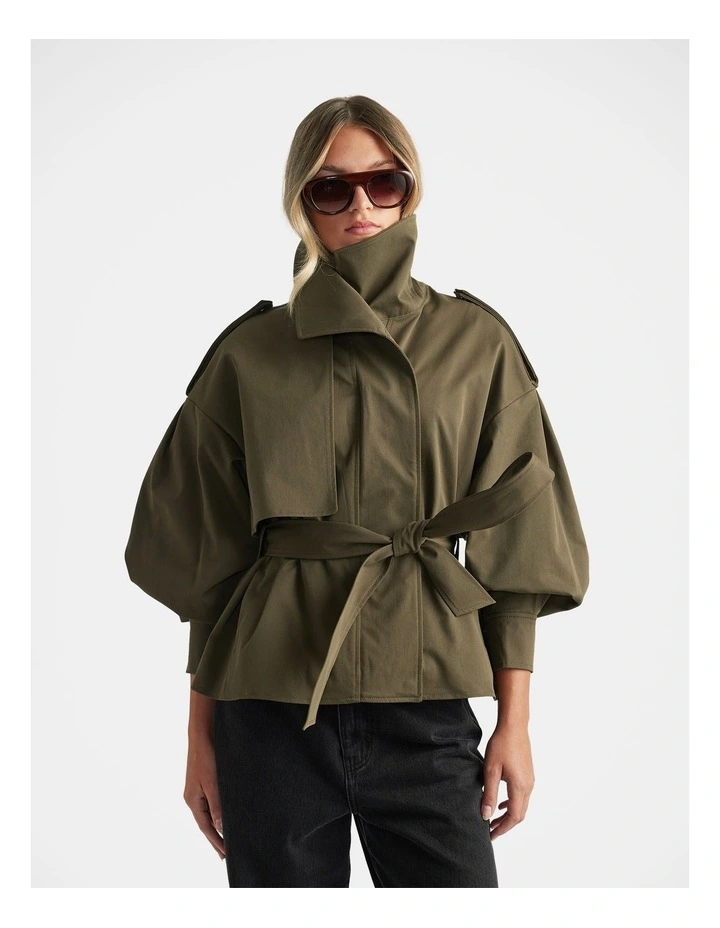 Lila Cropped Trench Coat in Green image 3