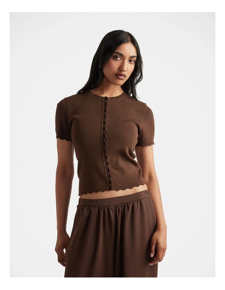 Maya Scallop Trim Button Top image 3