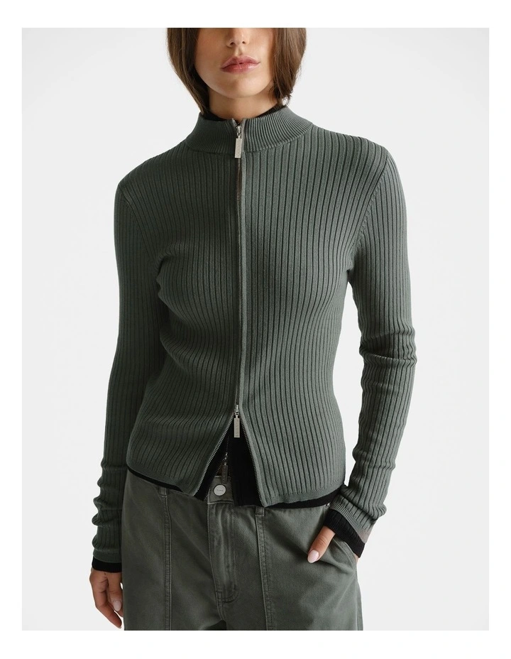 D-Luxe Knit Zip Long Sleeve image 3