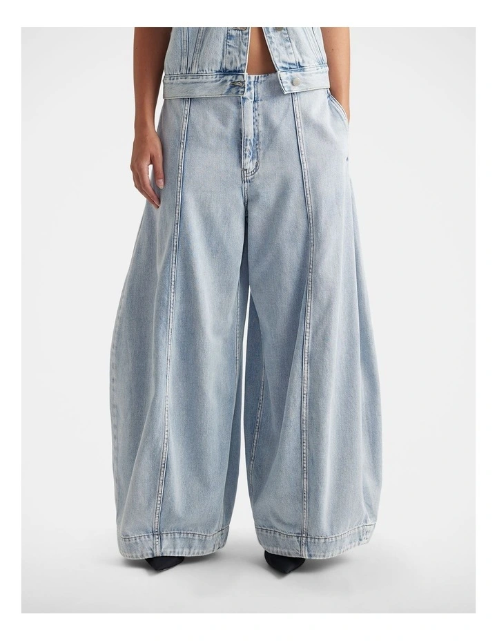 Paloma Balloon Jeans in Blue image 3