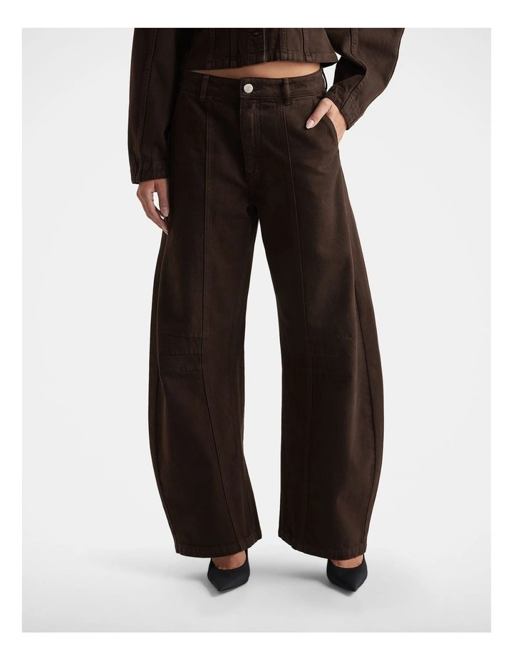 Amaya Barrel Jeans in Brown image 3