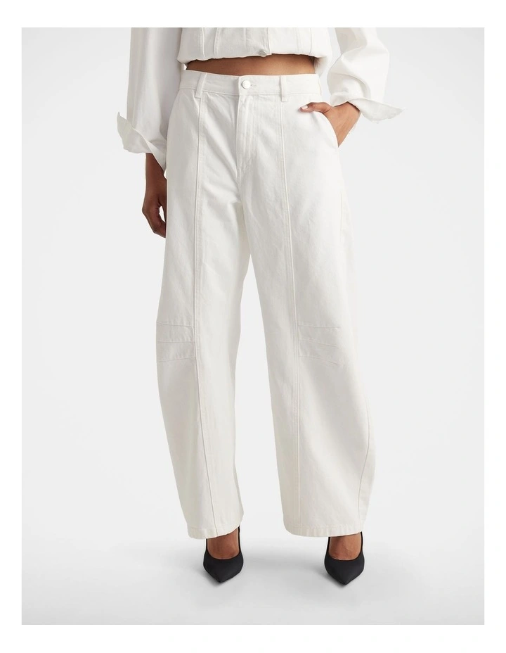 Amaya Barrel Jeans in White image 3