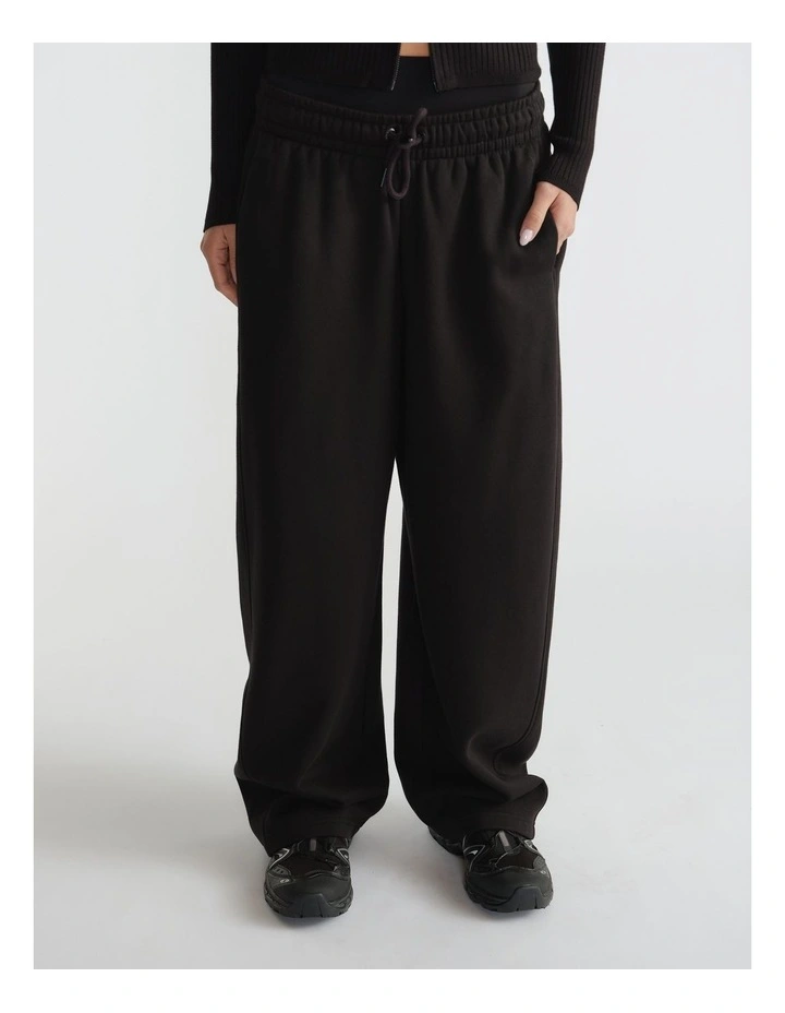 Barrel Track Pant in Black image 3