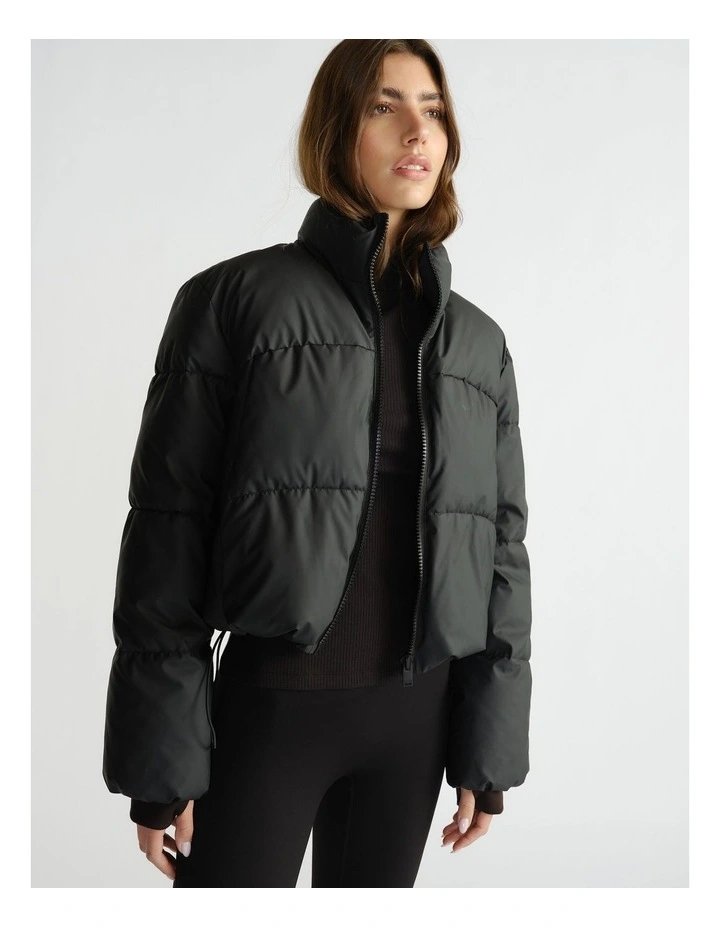 Short Puffer in Black image 3