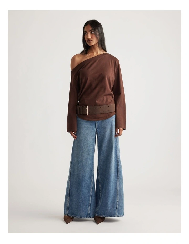 Ally Tipped Shoulder Tee in Teak Brown image 1