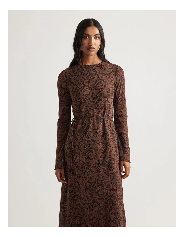 Chelsea Georgette Maxi Dress in Assorted image 3
