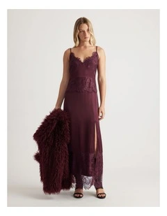 Lisa Lace Maxi Dress in Plum