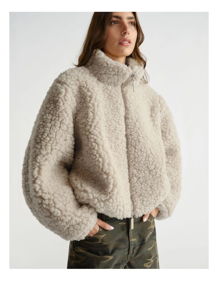 D-Luxe Sherpa Bomber image 3