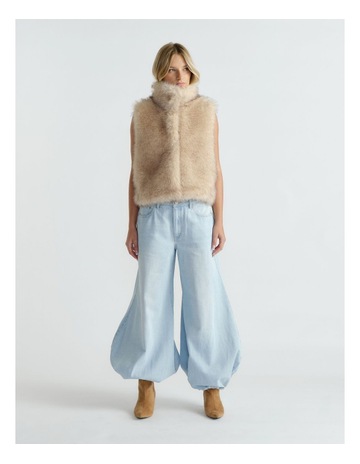 Neutral colour