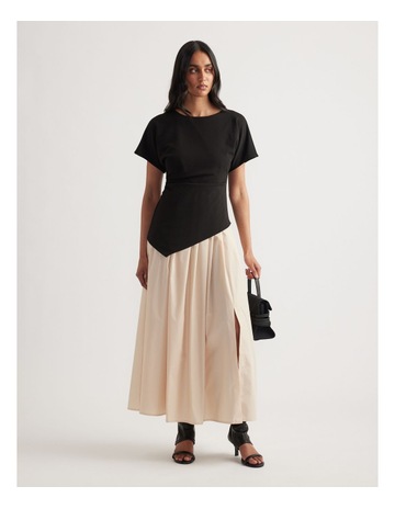 BLACK/SAND colour