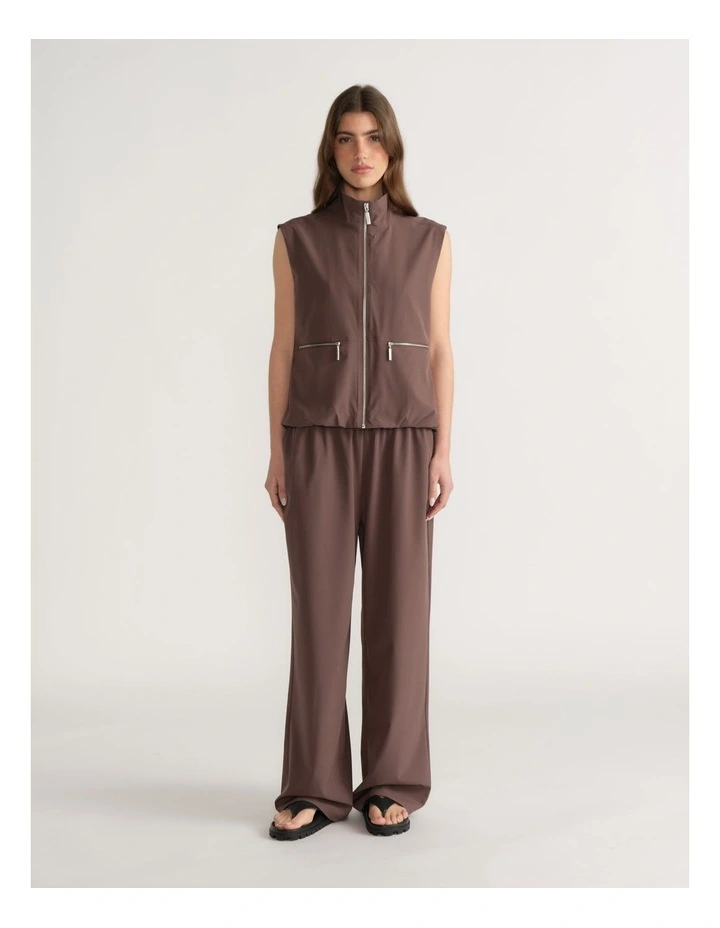 D-Luxe Technical Gilet in Brown image 1
