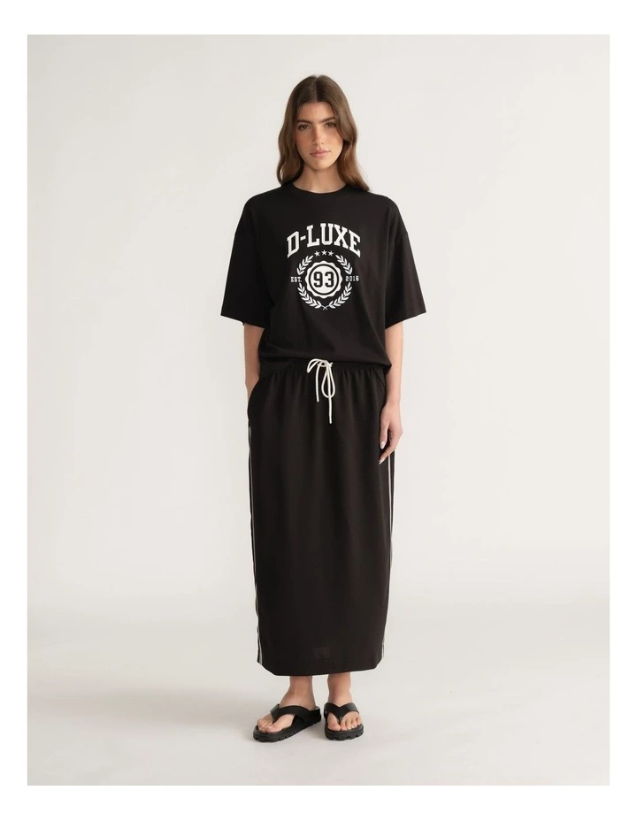 D-Luxe Crest Print Tee image 1