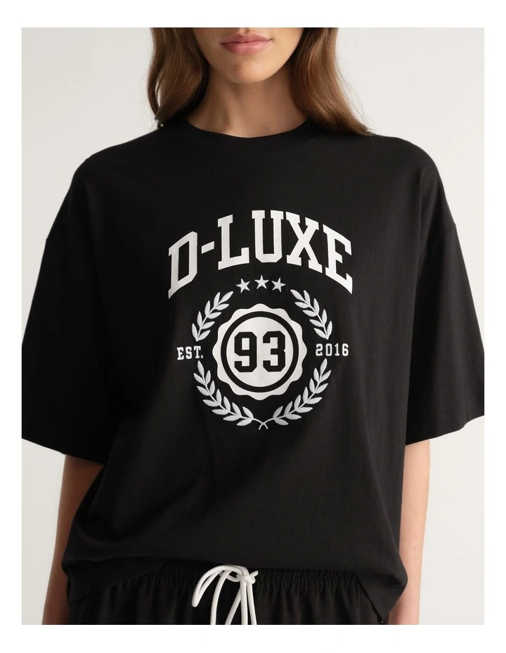 D-Luxe Crest Print Tee image 3