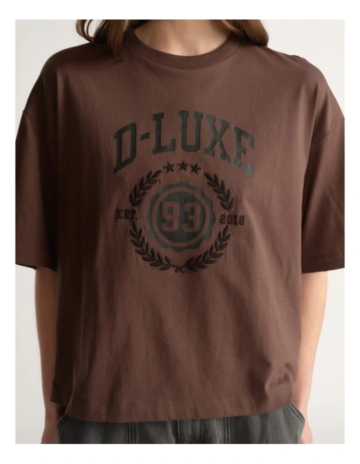 D-Luxe Crest Print Tee image 3
