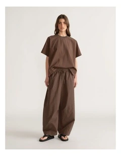 D-Luxe Poplin Barrel Pant in Whiskey Brown
