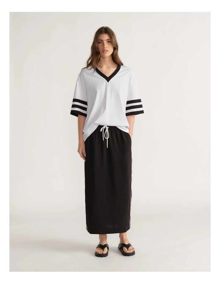 D-Luxe V Neck Stripe Tee image 1
