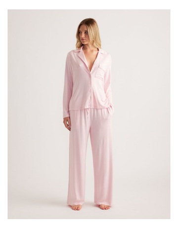 Chalk Pink colour