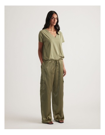 Khaki colour