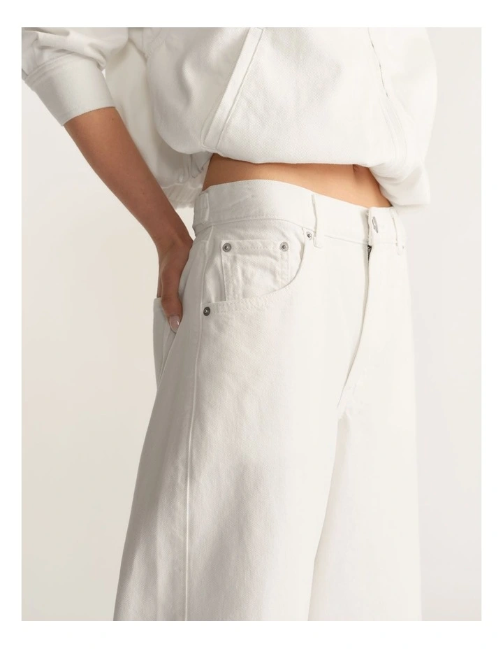 D-Luxe Cinched Barrel Jeans image 3