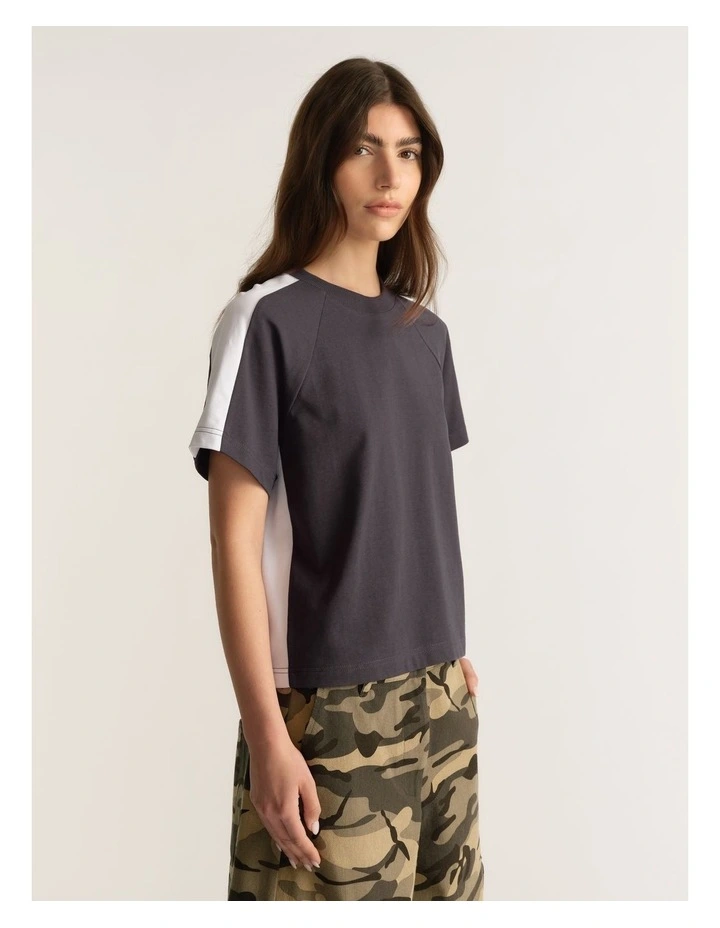 D-Luxe Ringer Tee image 4