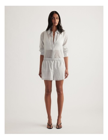 White Check colour