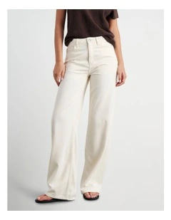Loe Mid Rise Straight Jean in Cream
