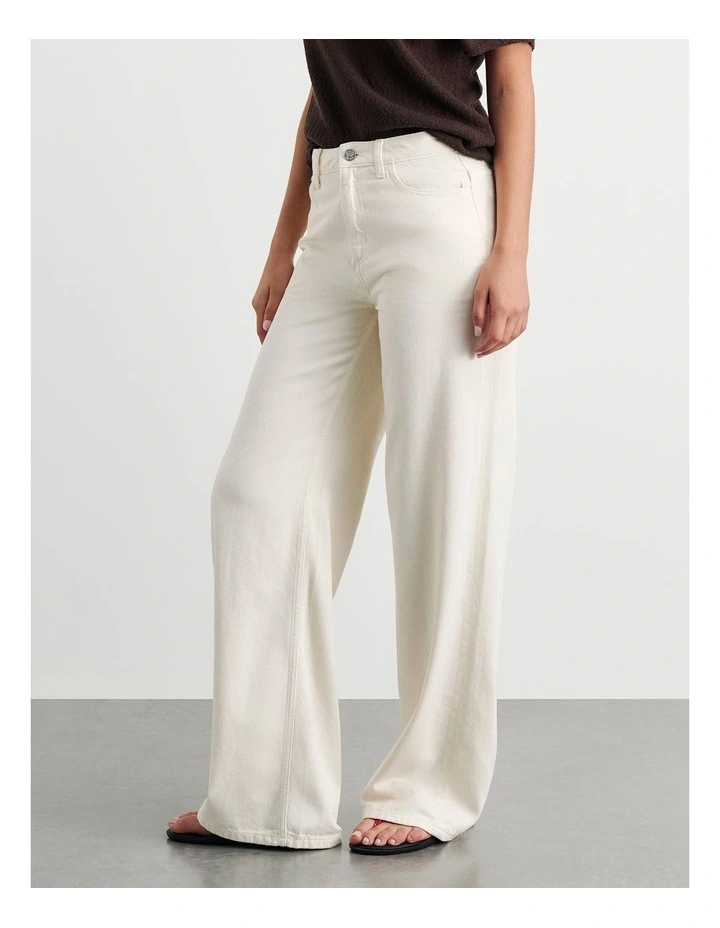 Loe Mid Rise Straight Jean in Cream image 3