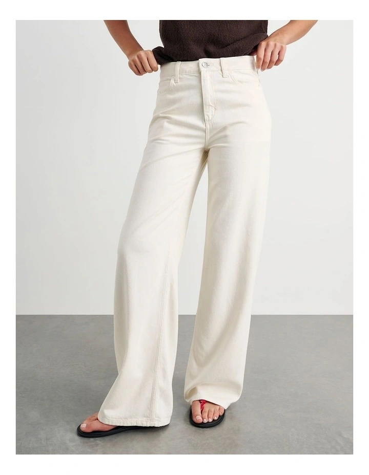 Loe Mid Rise Straight Jean in Cream image 6