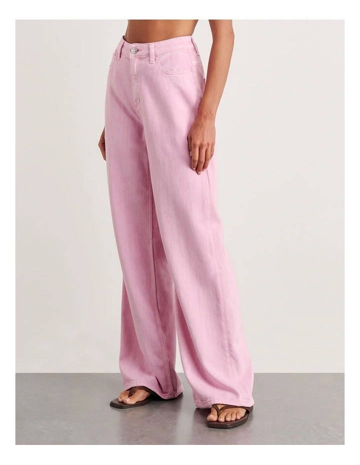 Loe Mid Rise Straight Jean in Pink image 3