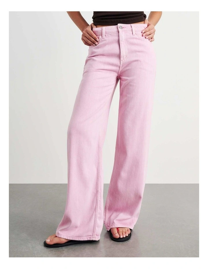 Loe Mid Rise Straight Jean in Pink image 4