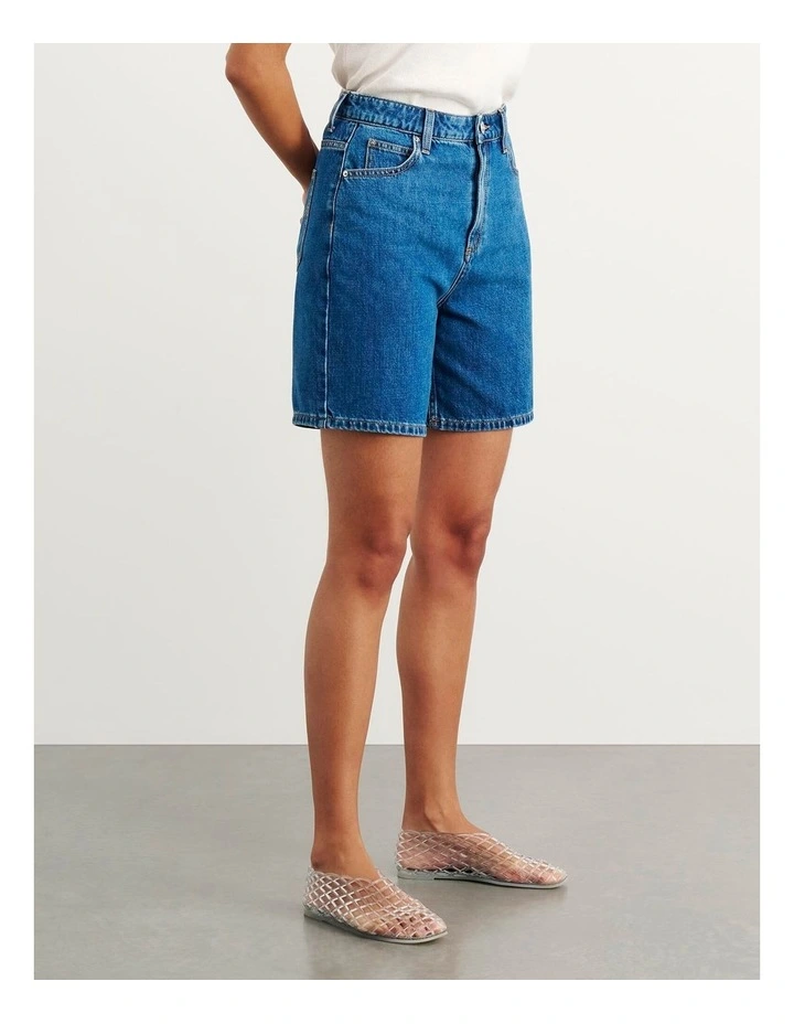 Camron Denim Mid Rise Short in Blue Wash image 3