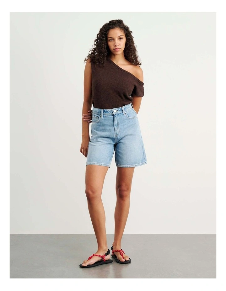 Camron Denim Mid Rise Short in Blue image 2