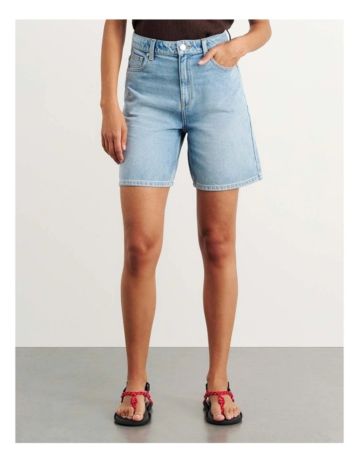 Camron Denim Mid Rise Short in Blue image 3
