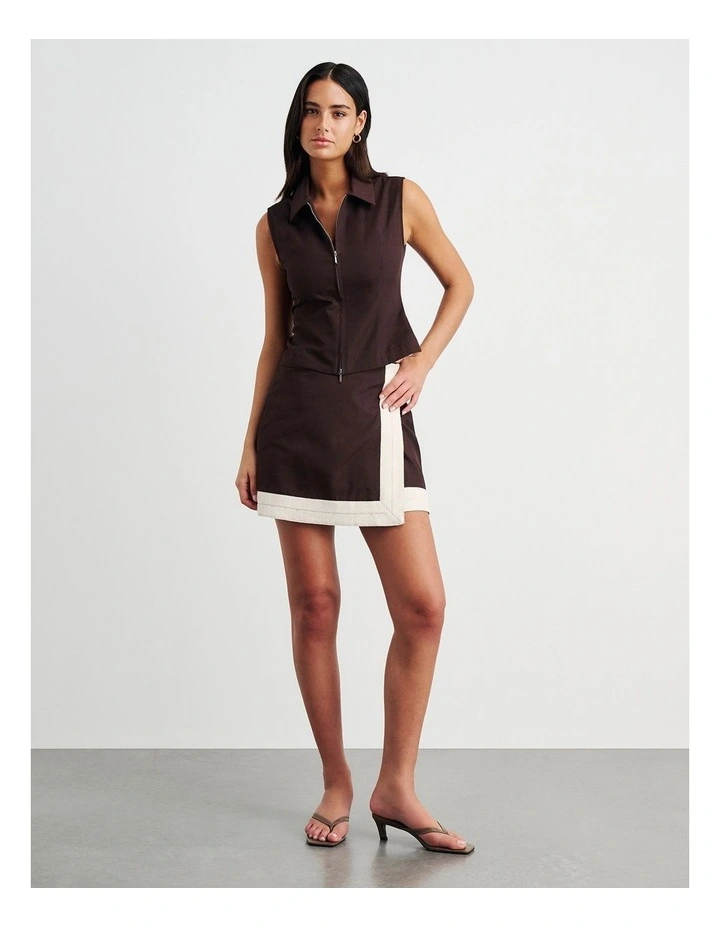 Canvas Sleeveless Shirt in Brown image 2