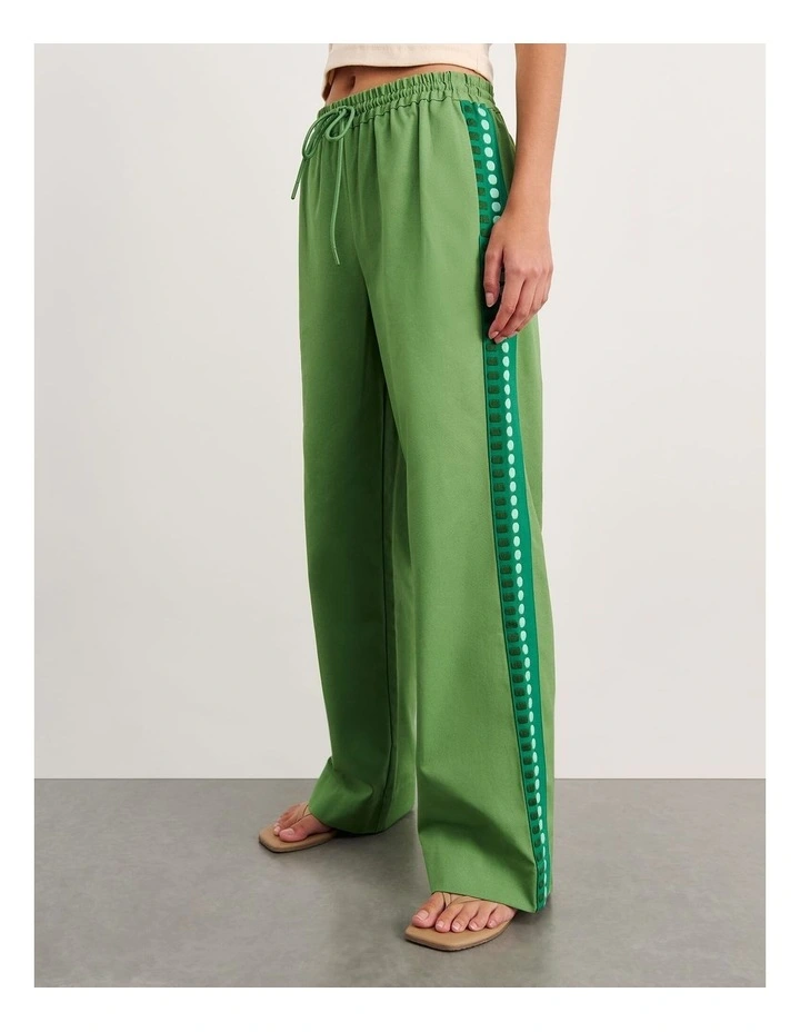 Canvas Contrast Pant in Green image 5