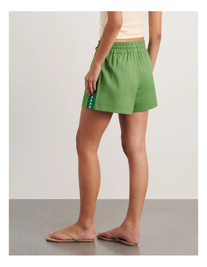 Canvas Contrast Short in Green image 2