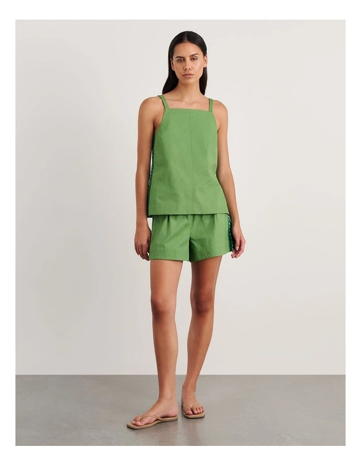 Canvas Contrast Short in Green image 3